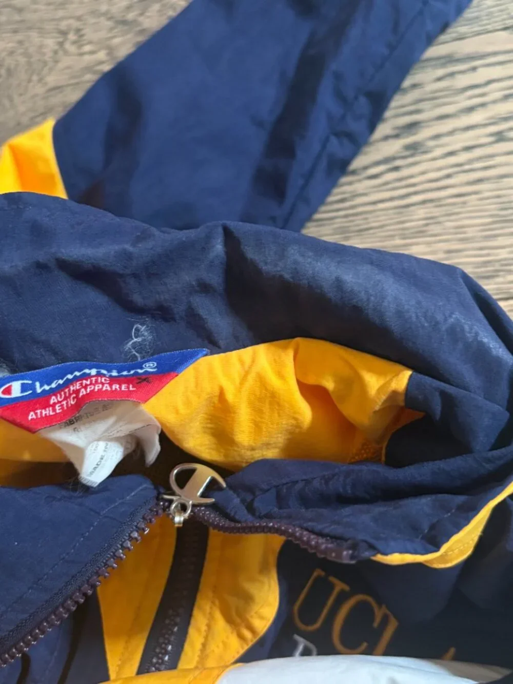 Vintage Champion UCLA Bruins Zip Up Jacket Men's Medium Blue Gold Windbreaker